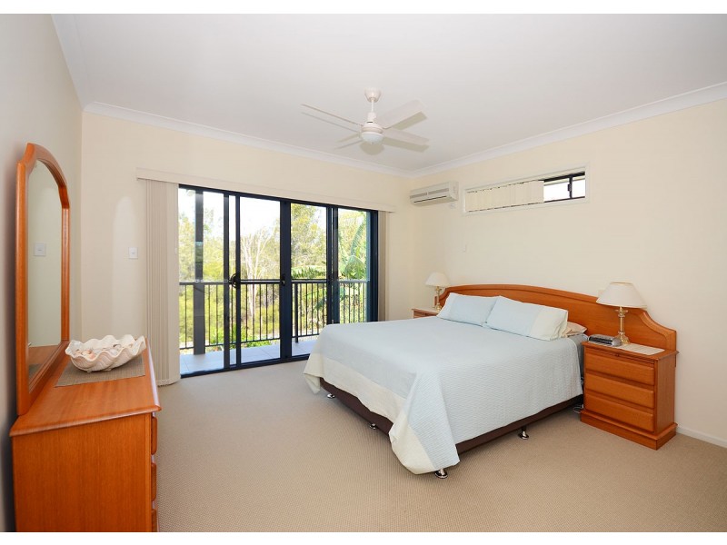 1 Tamarind Close, Burrum Heads QLD 4659