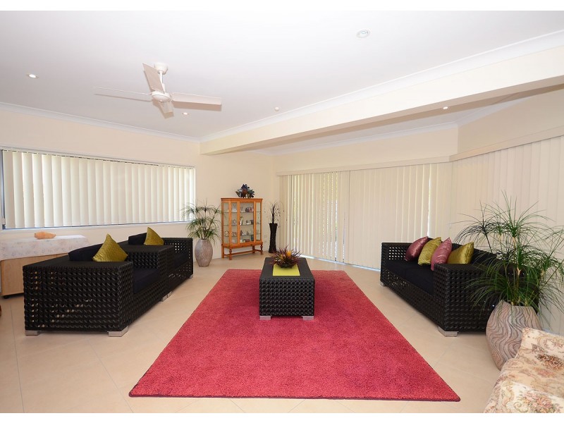 1 Tamarind Close, Burrum Heads QLD 4659