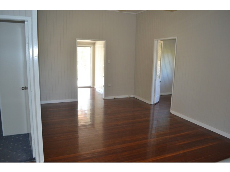 532 Charlton Esplanade, Urangan QLD 4655