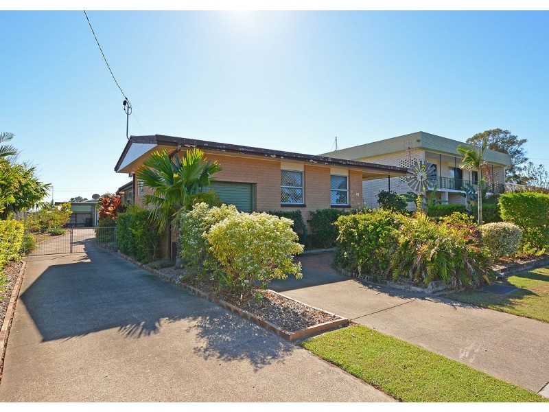 12 Edward Street, Urangan QLD 4655