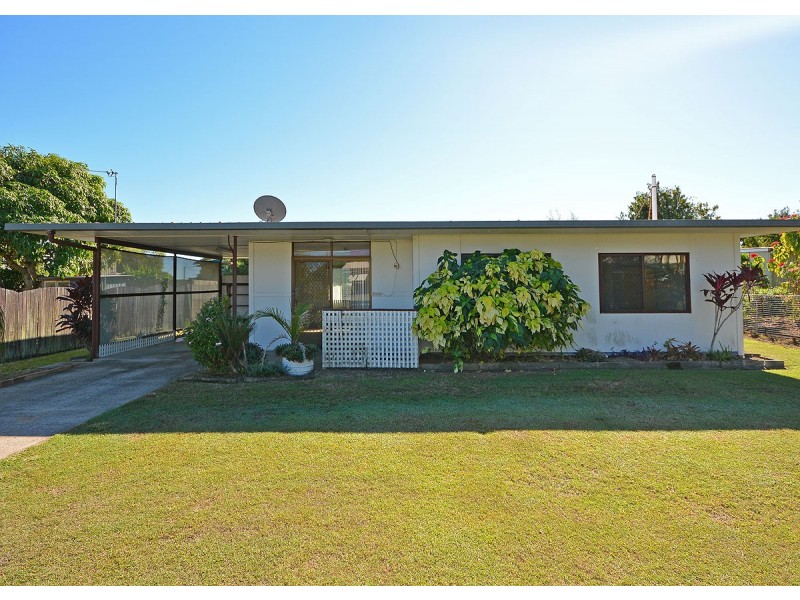 12 Edward Street, Urangan QLD 4655