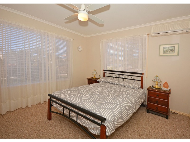 1 Shoreline Court, Urangan QLD 4655