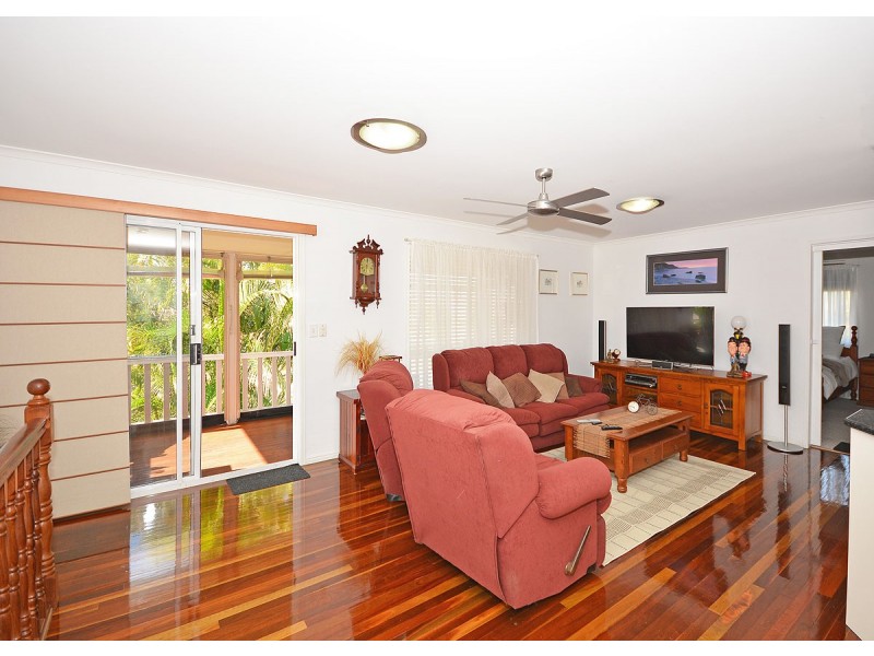 1 Shoreline Court, Urangan QLD 4655