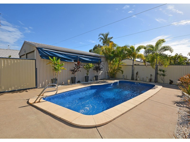 1 Shoreline Court, Urangan QLD 4655