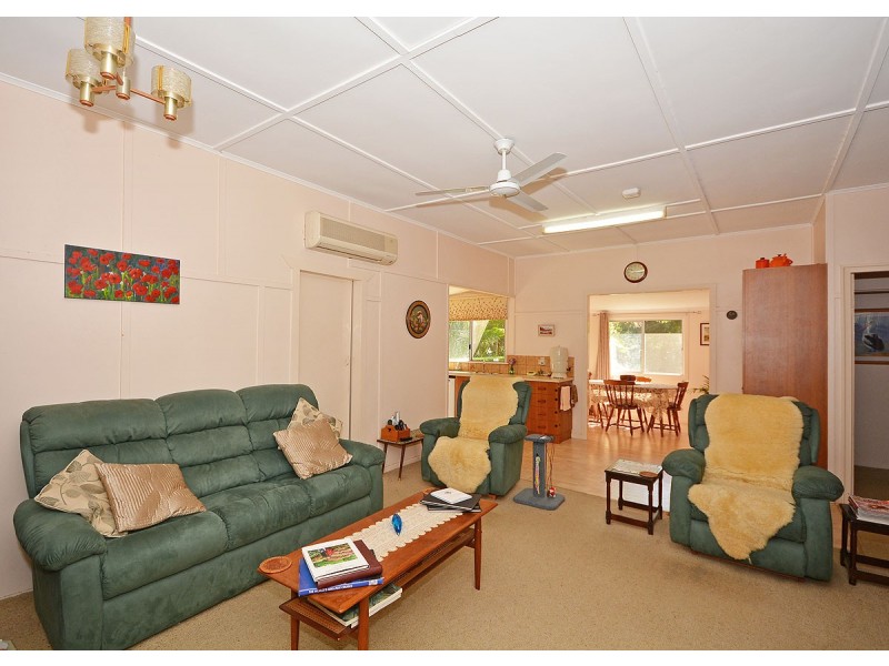 34 Truro Street, Torquay QLD 4655