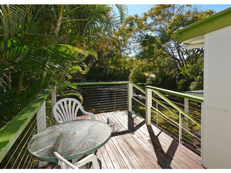 34 Truro Street, Torquay QLD 4655