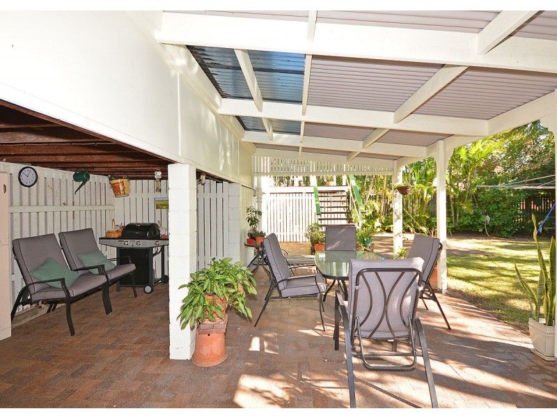 34 Truro Street, Torquay QLD 4655
