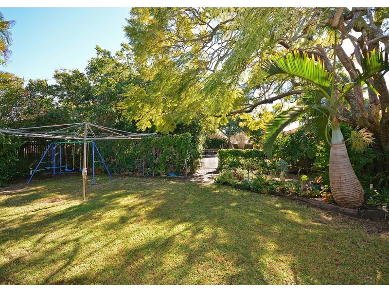 34 Truro Street, Torquay QLD 4655