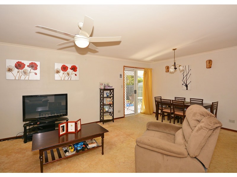 2 Kululu Crescent, Scarness QLD 4655