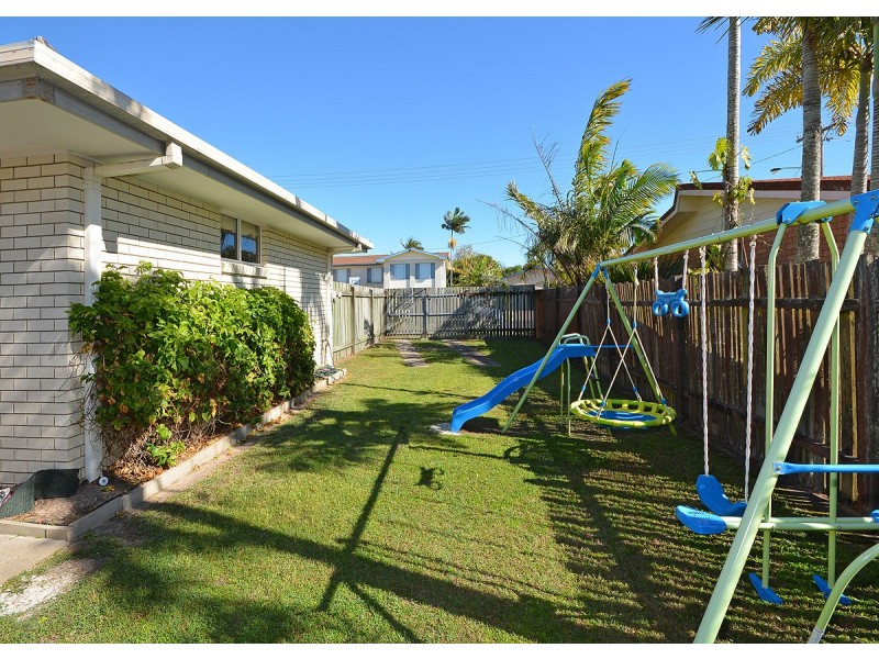 2 Kululu Crescent, Scarness QLD 4655