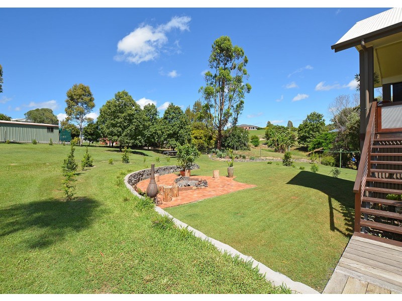 8 Rockyglen Court, Craignish QLD 4655