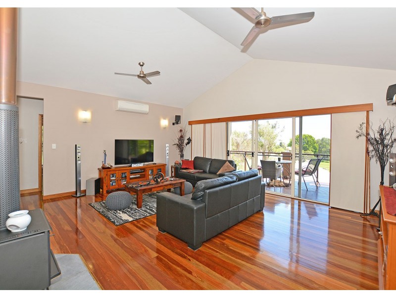 8 Rockyglen Court, Craignish QLD 4655