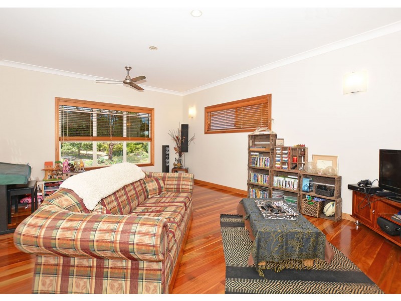 8 Rockyglen Court, Craignish QLD 4655