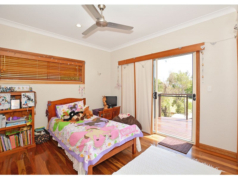 8 Rockyglen Court, Craignish QLD 4655