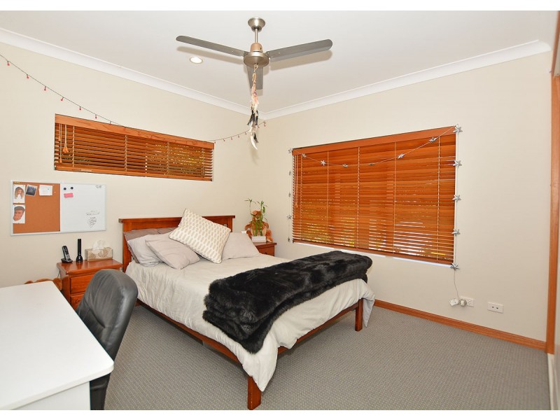 8 Rockyglen Court, Craignish QLD 4655