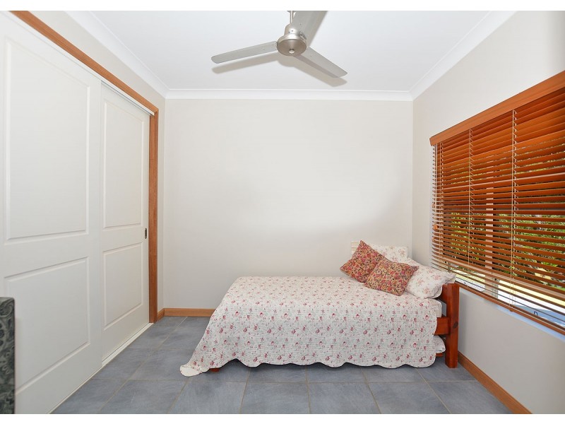 8 Rockyglen Court, Craignish QLD 4655