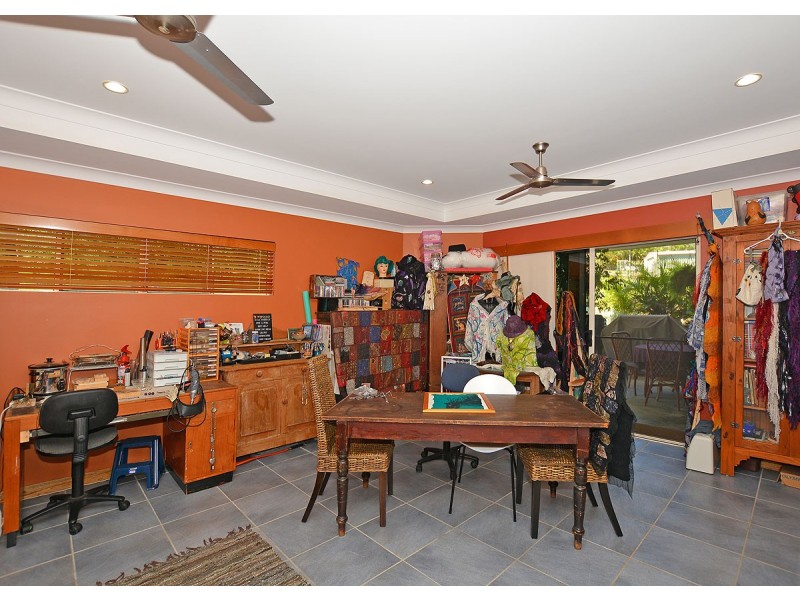 8 Rockyglen Court, Craignish QLD 4655