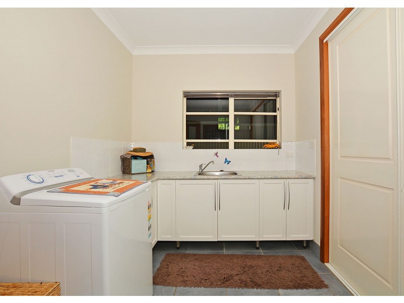 8 Rockyglen Court, Craignish QLD 4655