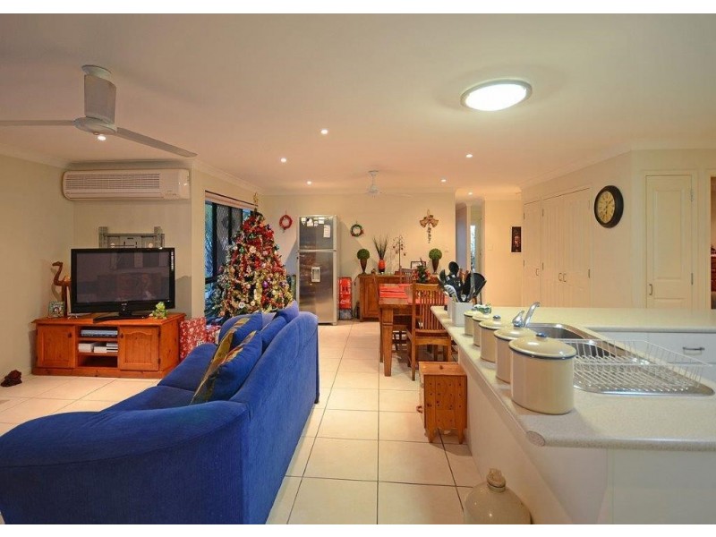 23 Kestrel Court, Eli Waters QLD 4655