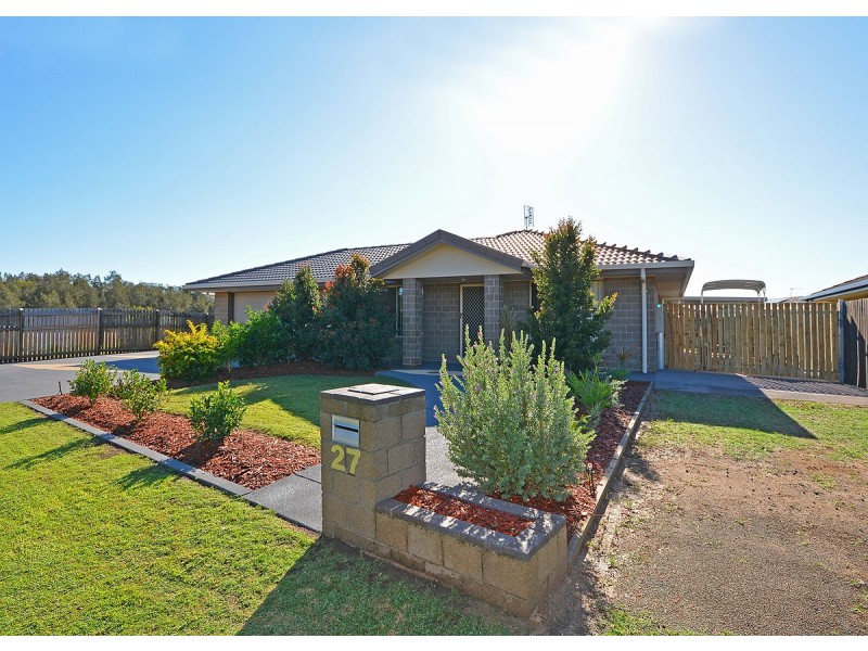 27 Spinnaker Drive, Point Vernon QLD 4655