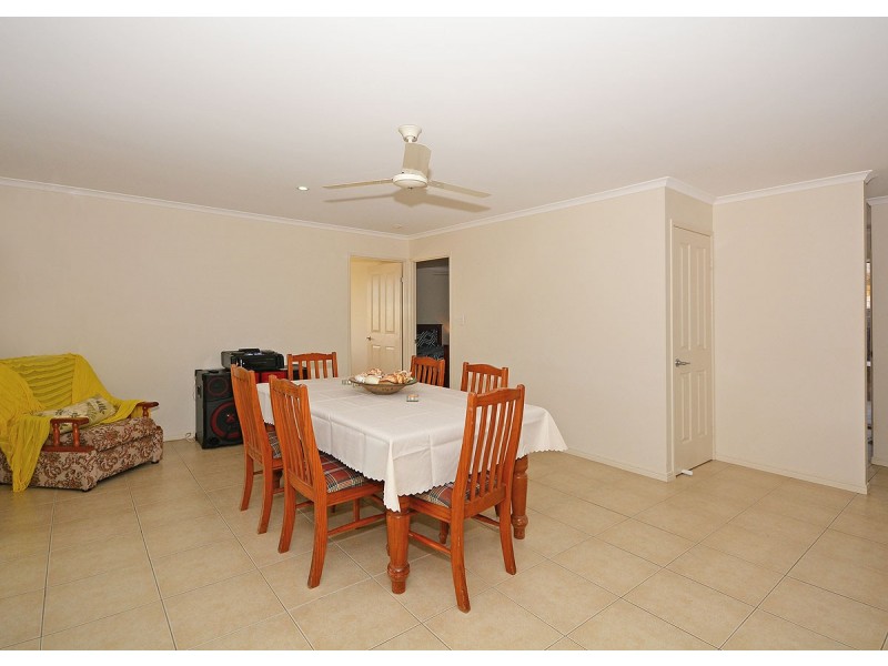 27 Spinnaker Drive, Point Vernon QLD 4655