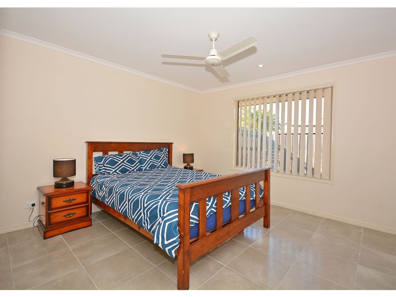 27 Spinnaker Drive, Point Vernon QLD 4655