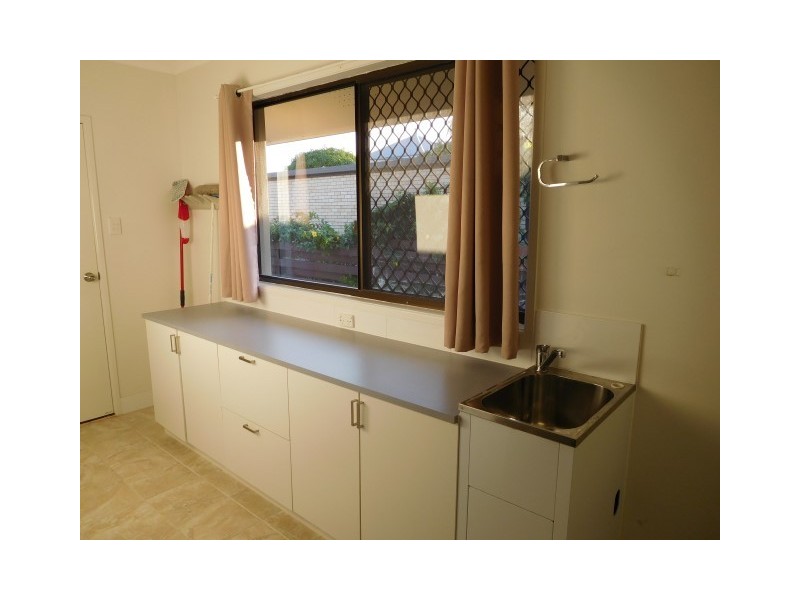 64 Esplanade, Point Vernon QLD 4655