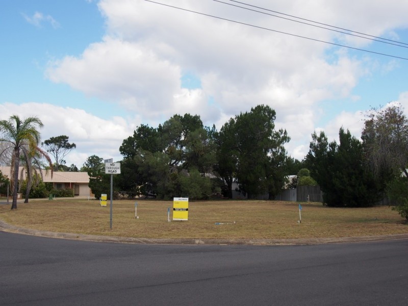 198 Dayman Street, Urangan QLD 4655