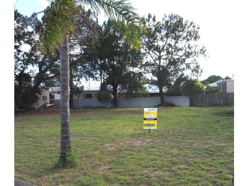 1A Robb Court, Urangan QLD 4655