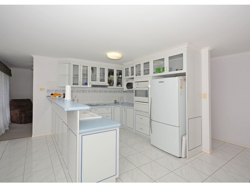 180 Truro Street, Urangan QLD 4655