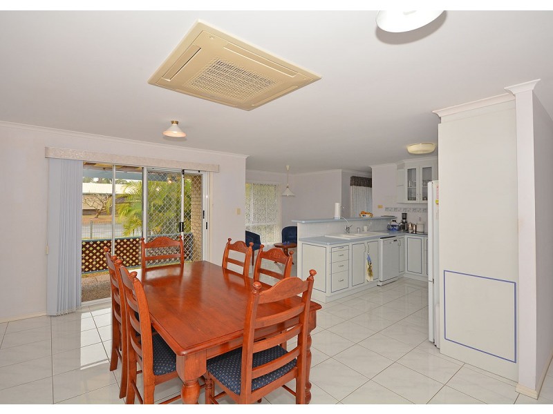 180 Truro Street, Urangan QLD 4655