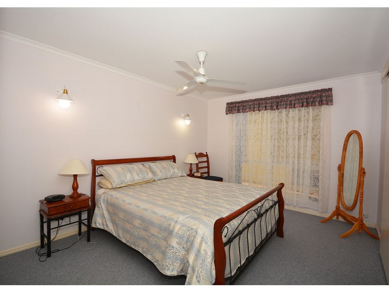 180 Truro Street, Urangan QLD 4655