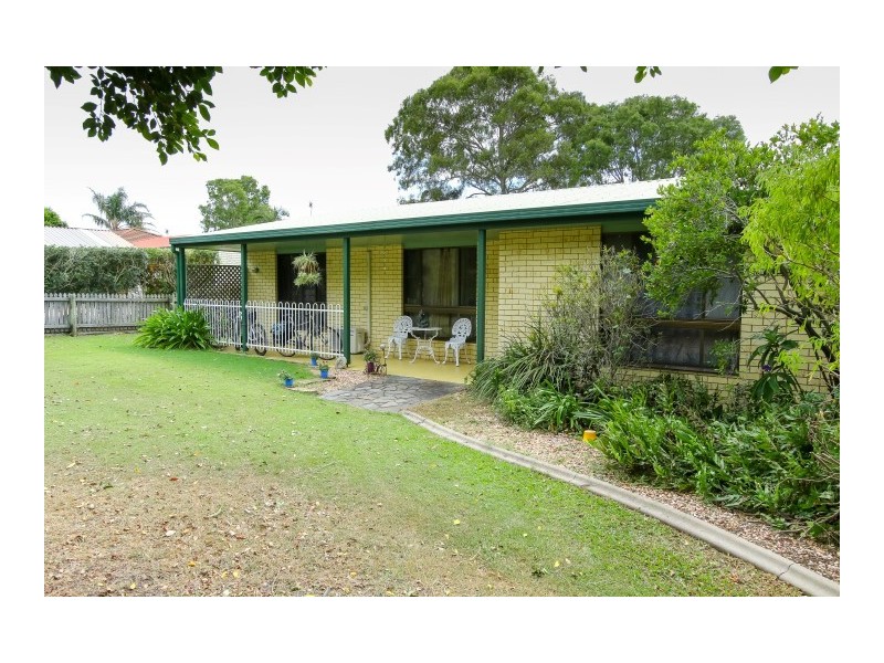 81 Hammond Street, Urangan QLD 4655