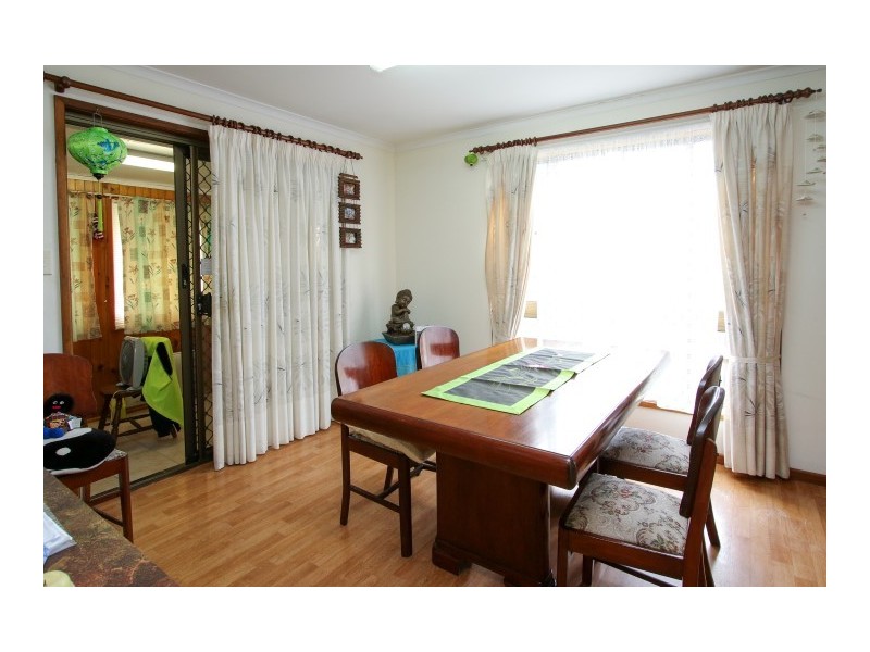 81 Hammond Street, Urangan QLD 4655