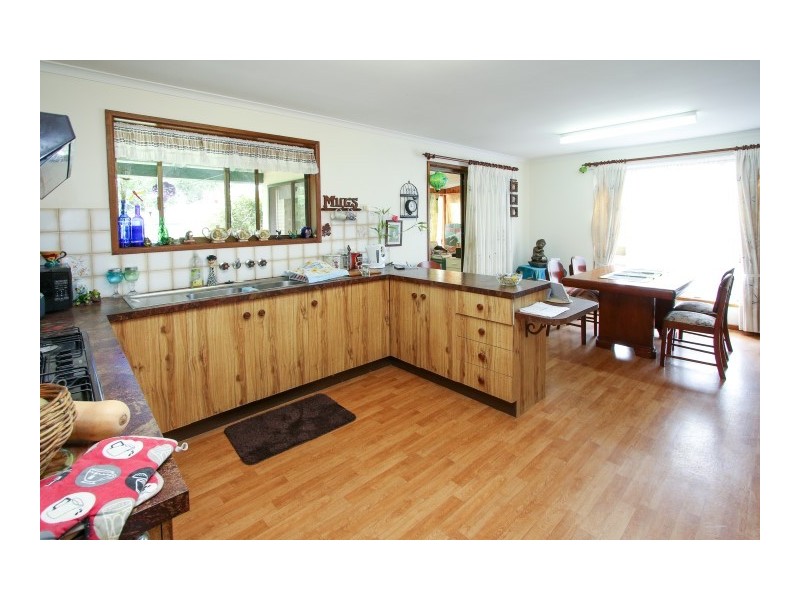 81 Hammond Street, Urangan QLD 4655