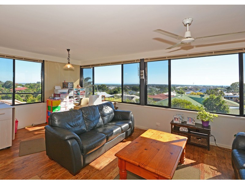 91 Christensen Street, Urraween QLD 4655