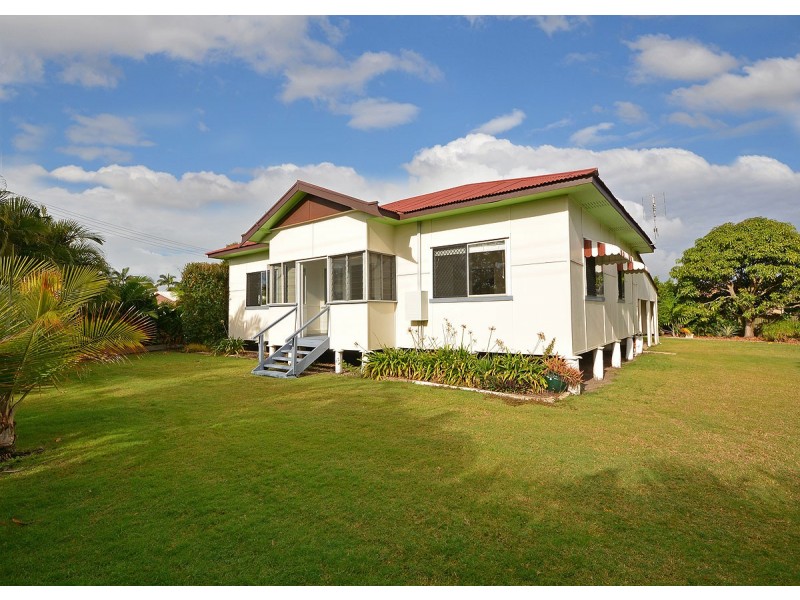 31-33 Urangan Street, Torquay QLD 4655