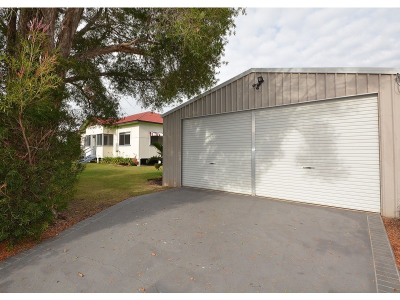 31-33 Urangan Street, Torquay QLD 4655