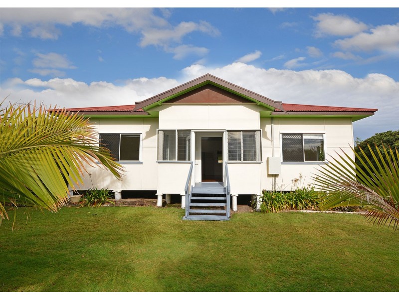31-33 Urangan Street, Torquay QLD 4655