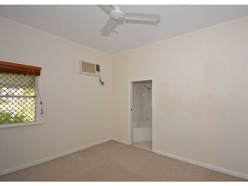 31-33 Urangan Street, Torquay QLD 4655
