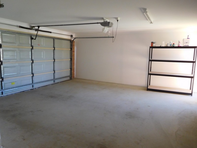 17 Santa Maria, Eli Waters QLD 4655