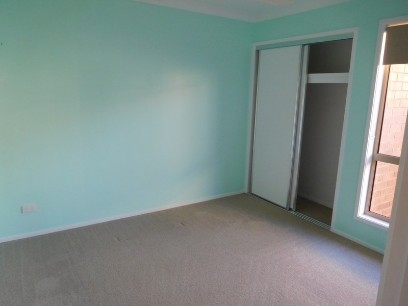17 Santa Maria, Eli Waters QLD 4655