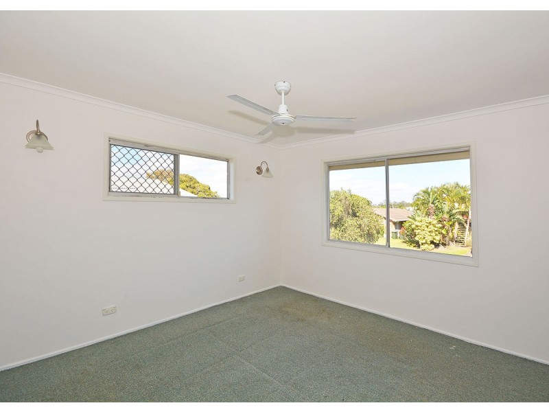 18 Eden Way, Point Vernon QLD 4655