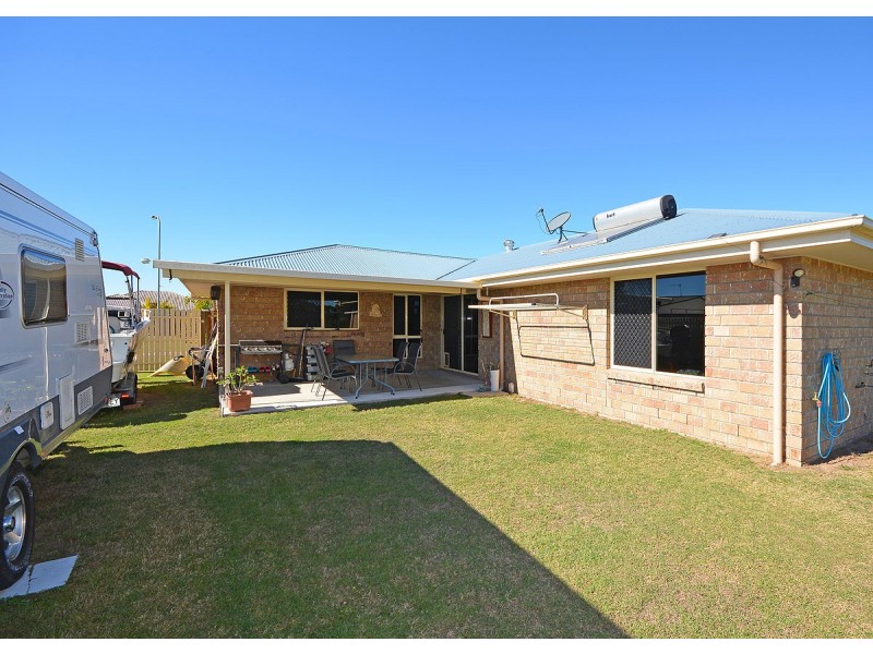 6 Isis Court, Eli Waters QLD 4655