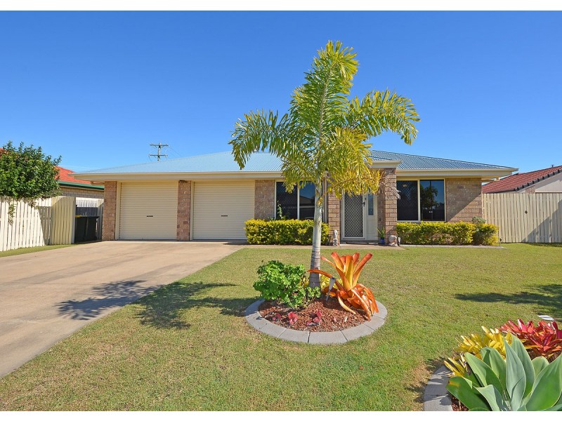 6 Isis Court, Eli Waters QLD 4655