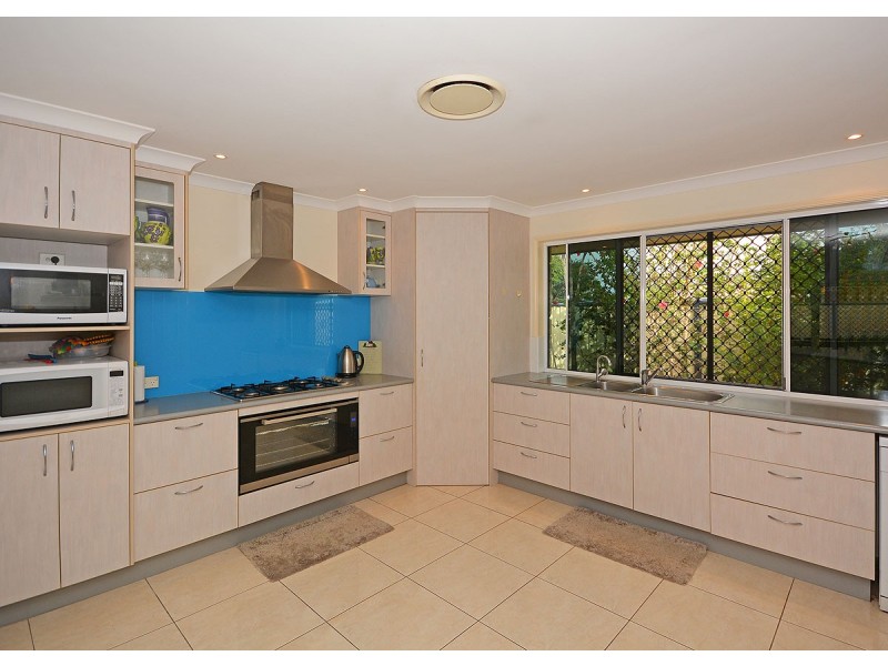 43 Traviston Way, Burrum Heads QLD 4659
