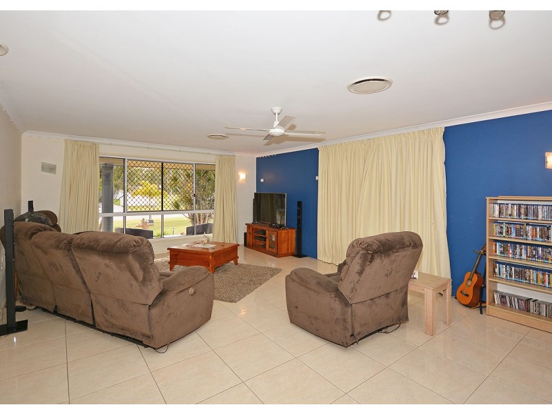43 Traviston Way, Burrum Heads QLD 4659