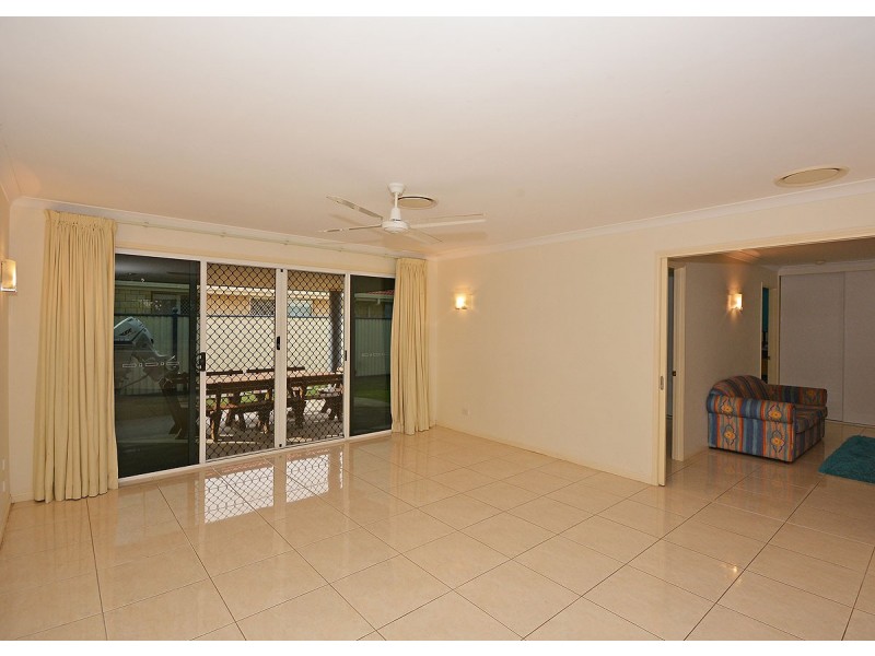 43 Traviston Way, Burrum Heads QLD 4659