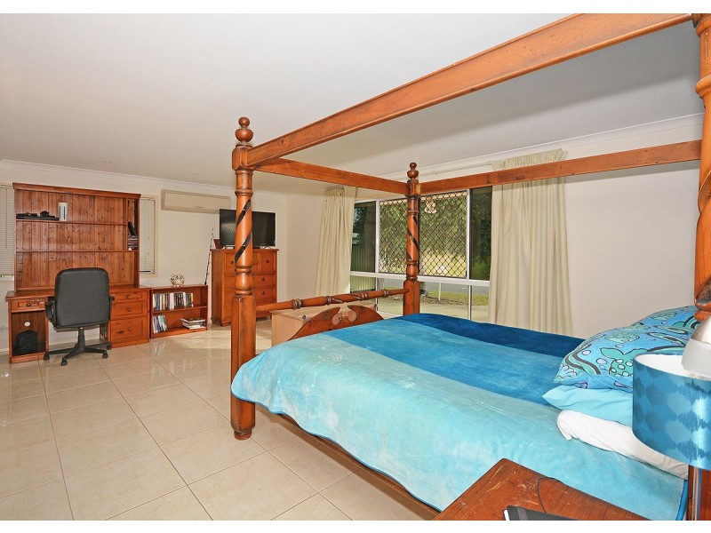 43 Traviston Way, Burrum Heads QLD 4659