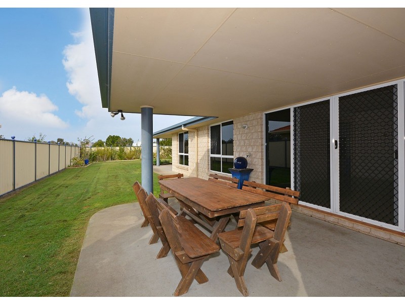 43 Traviston Way, Burrum Heads QLD 4659